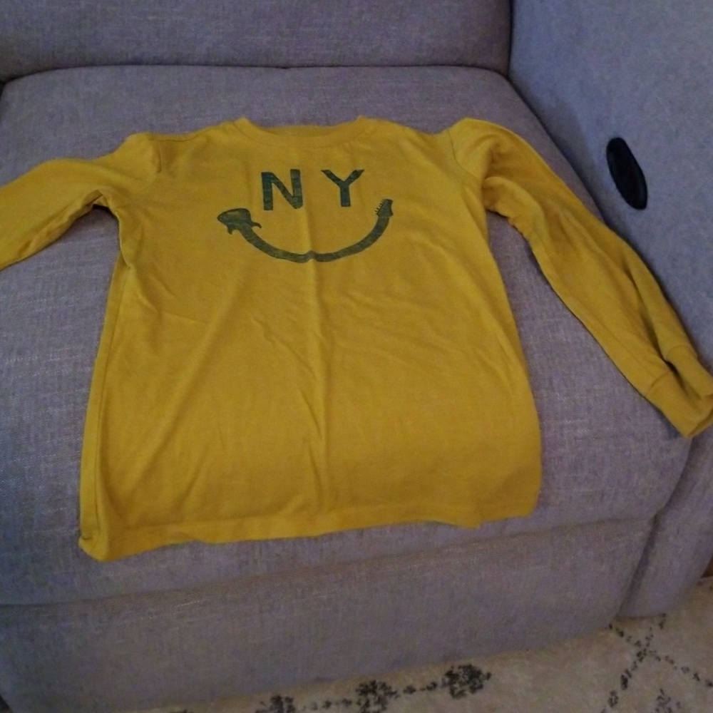 Gap long sleeve tee.
